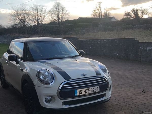 Mini Cooper Hatchback, Diesel, 2015, White
