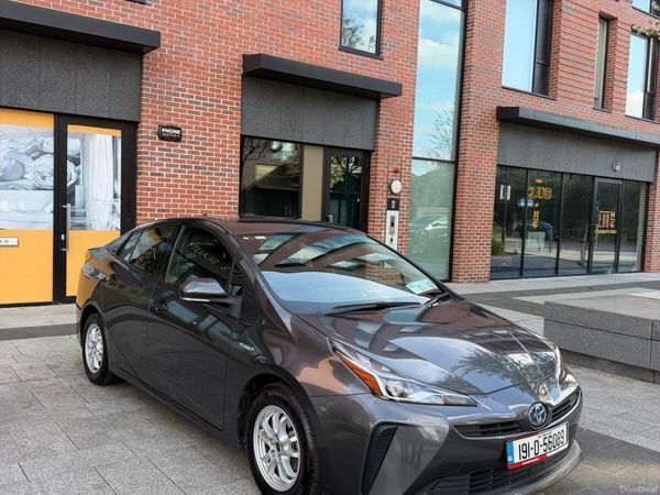 Toyota Prius Hatchback, Petrol Hybrid, 2019, Grey