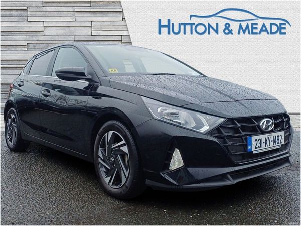 Hyundai i20 Hatchback, Petrol, 2023, Black