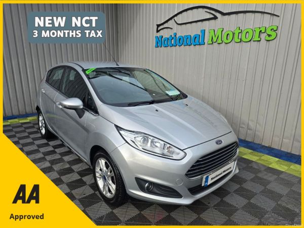 Ford Fiesta Hatchback, Petrol, 2016, Silver