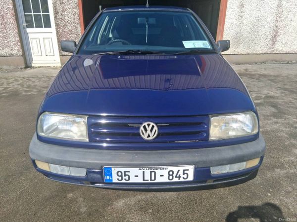 Volkswagen Vento Saloon, Diesel, 1995, Blue