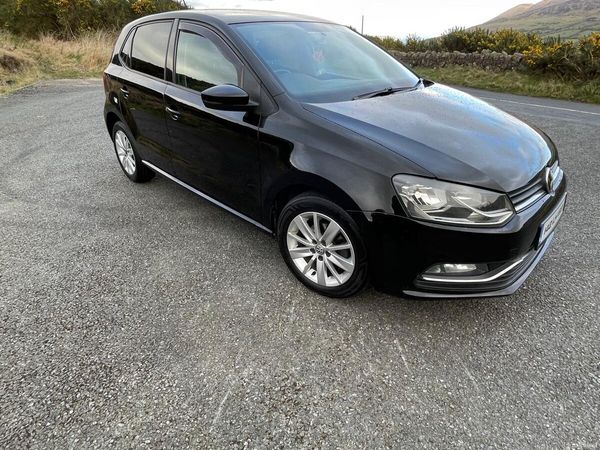 Volkswagen Polo Hatchback, Diesel, 2014, Black