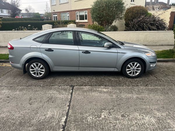 Ford Mondeo Hatchback, Diesel, 2012, Silver