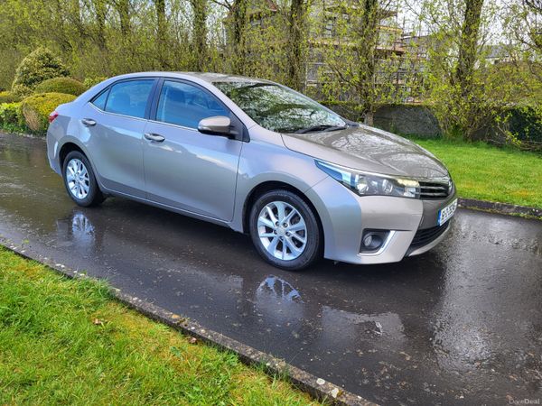 Toyota Corolla Saloon, Diesel, 2016, Bronze