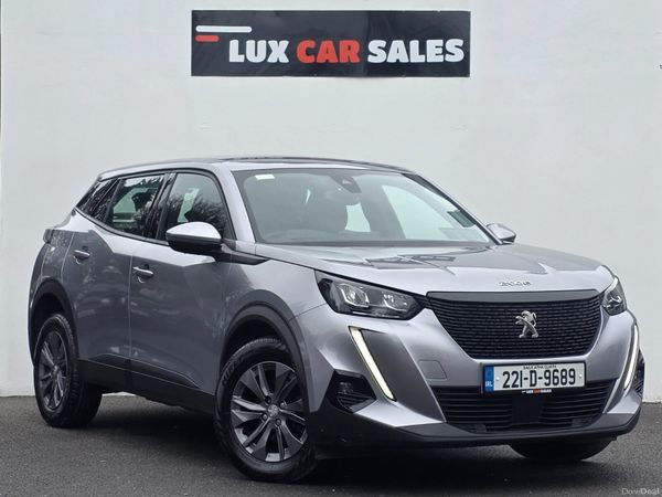 Peugeot 2008 MPV, Petrol, 2022, Grey
