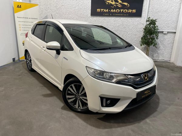 Honda Fit Hatchback, Petrol Hybrid, 2014, White
