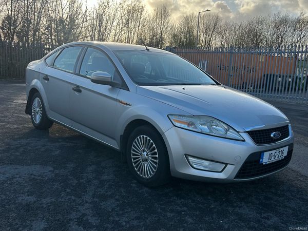 Ford Mondeo Saloon, Diesel, 2010, Silver