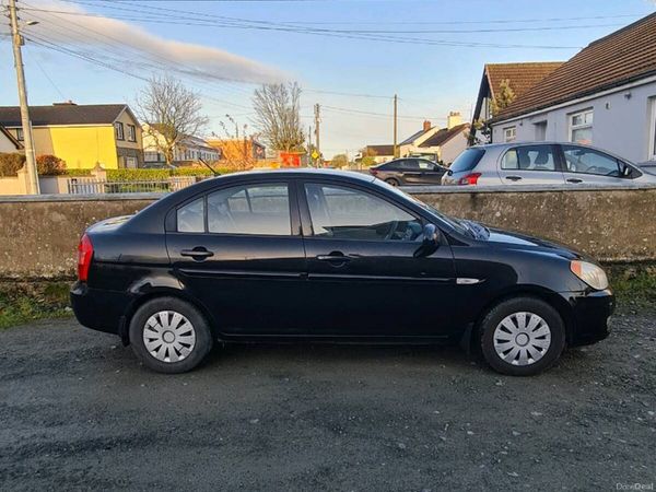 Hyundai Accent Saloon, Petrol, 2006, Black