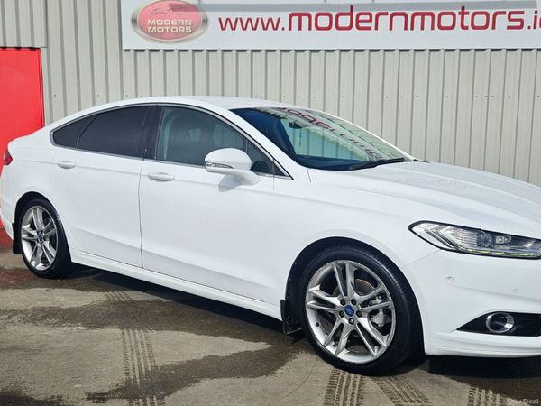 Ford Mondeo Hatchback, Diesel, 2016, White