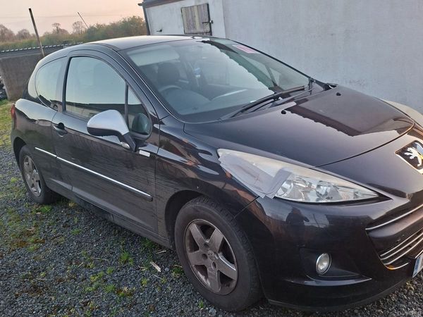 Peugeot 207 Hatchback, Diesel, 2010, Black