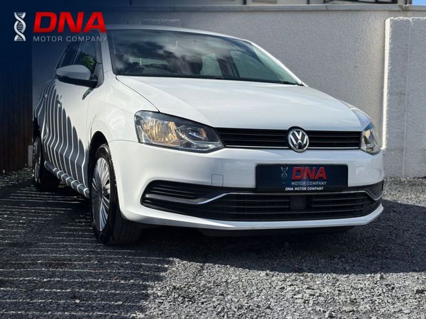 Volkswagen Polo Hatchback, Petrol, 2014, White
