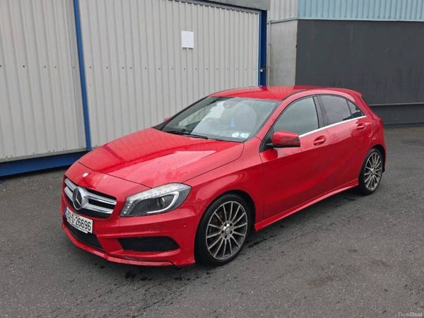 Mercedes-Benz A-Class Hatchback, Petrol, 2013, Red