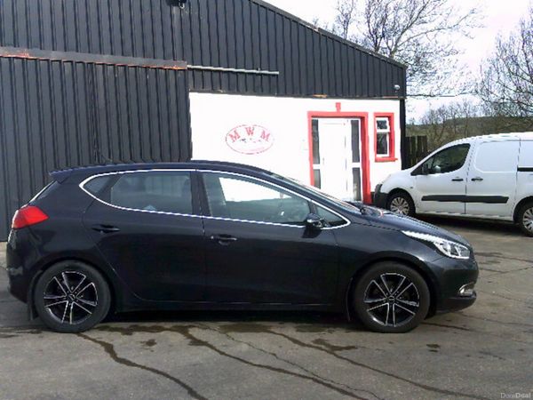 Kia Ceed Hatchback, Diesel, 2014, Black