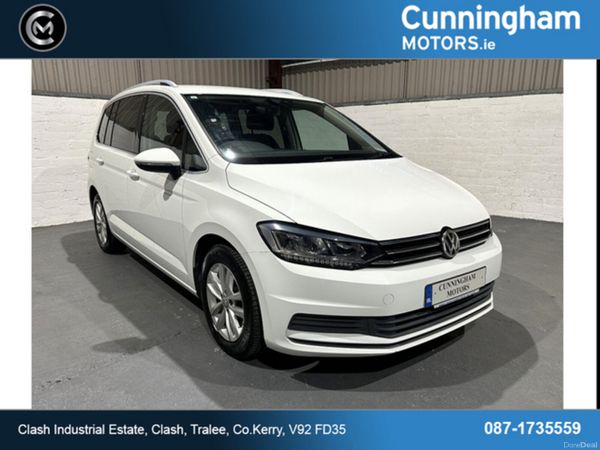 Volkswagen Touran Hatchback, Petrol, 2017, White