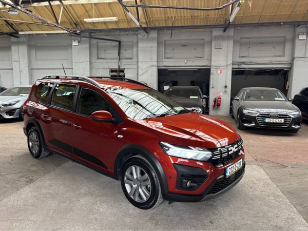 Dacia Jogger MPV, Petrol, 2023, Brown