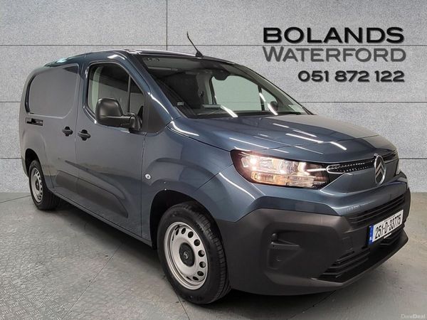 Citroen Berlingo MPV, Diesel, 2025, Blue