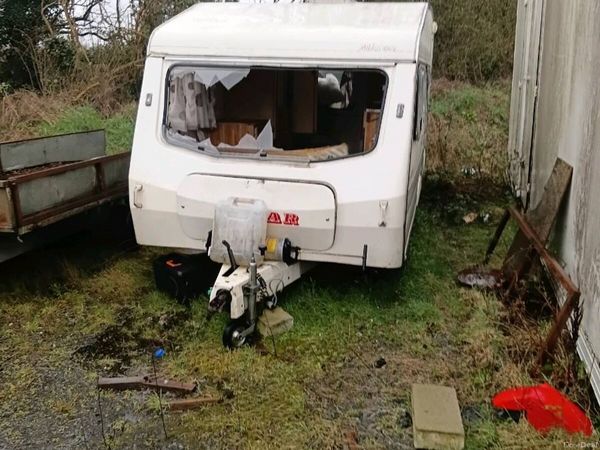Vauxhall Zafira MPV, Petrol, 2010, Black