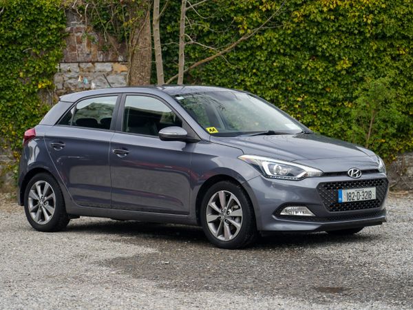 Hyundai i20 Hatchback, Petrol, 2018, Grey