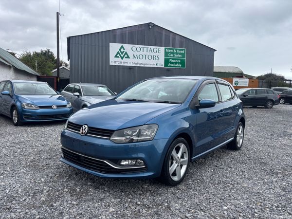 Volkswagen Polo Hatchback, Petrol, 2016, Blue