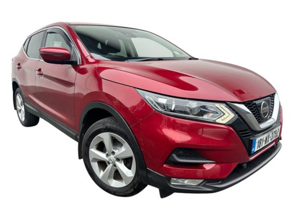Nissan Qashqai Hatchback, Diesel, 2018, Red