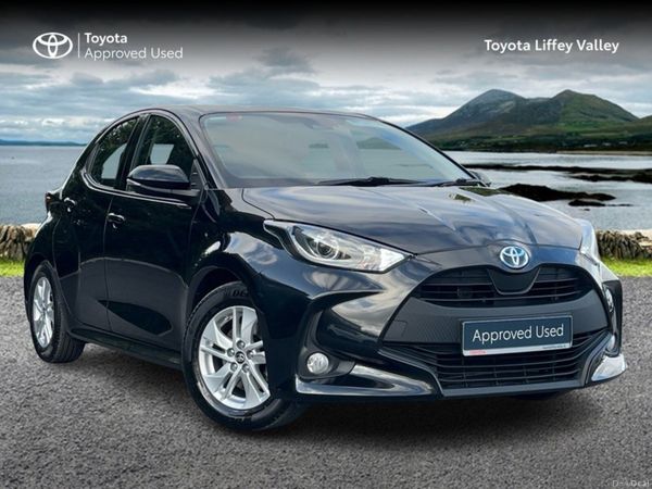 Toyota Yaris Hatchback, Petrol Hybrid, 2023, Black