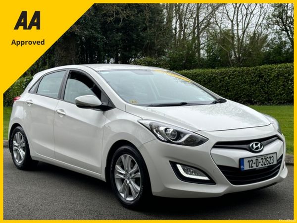 Hyundai i30 Hatchback, Diesel, 2012, White