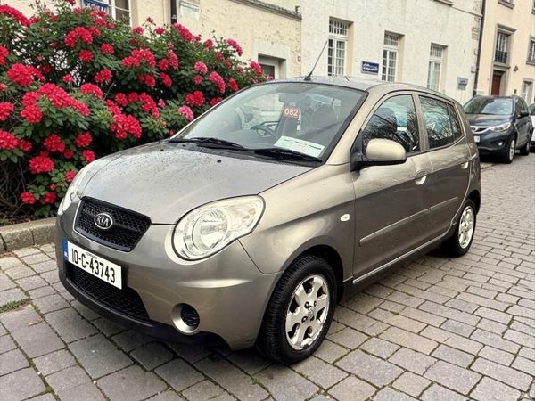 Kia Picanto Hatchback, Petrol, 2010, Silver