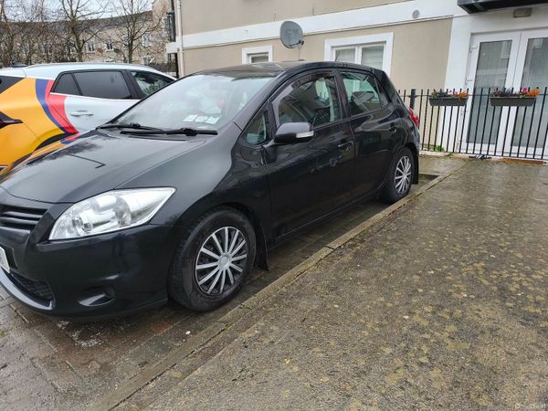 Toyota Auris Hatchback, Diesel, 2010, Black