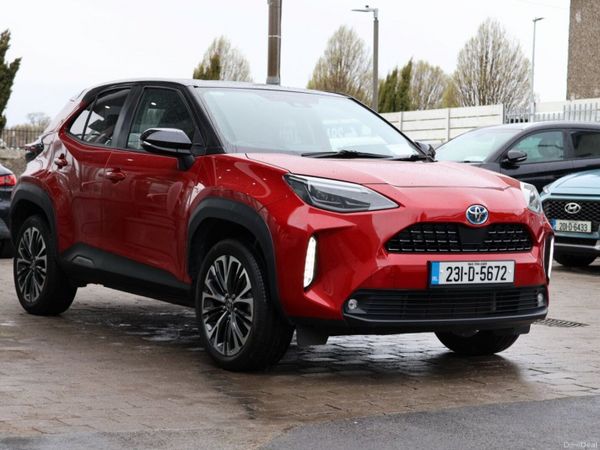 Toyota Yaris Cross Hatchback, Petrol Hybrid, 2023, Red