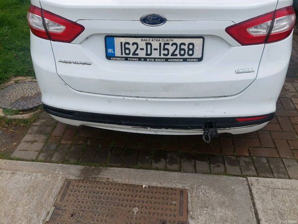 Ford Mondeo Hatchback, Petrol, 2016, White