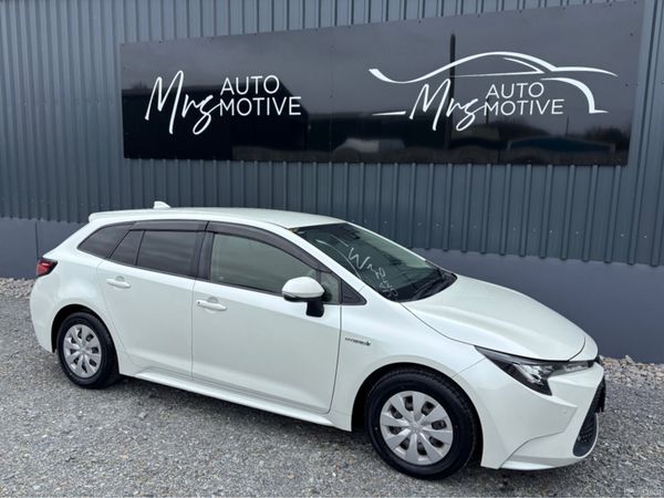 Toyota Corolla Estate, Petrol Hybrid, 2020, White