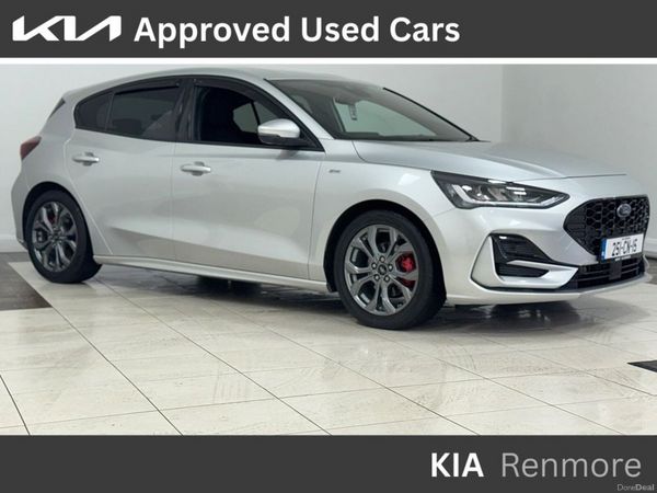 Ford Focus Hatchback, Petrol Hybrid, 2025, Grey