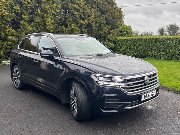 Volkswagen Touareg SUV, Diesel, 2019, Blue