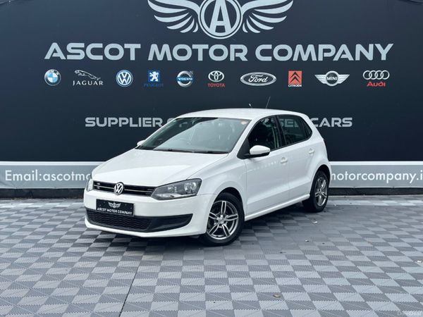 Volkswagen Polo Hatchback, Petrol, 2013, White