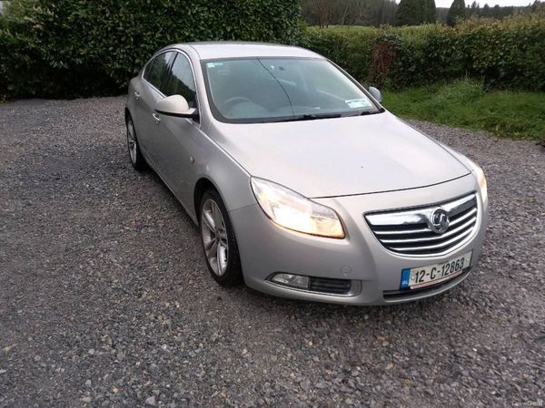 Vauxhall Insignia Hatchback, Diesel, 2012, Silver