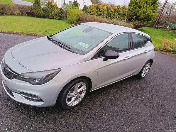 Vauxhall Astra Hatchback, Petrol, 2021, Silver