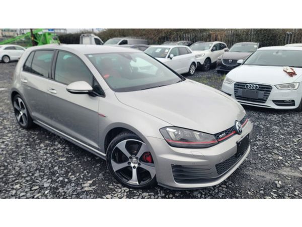 Volkswagen Golf Hatchback, Petrol, 2016, Grey