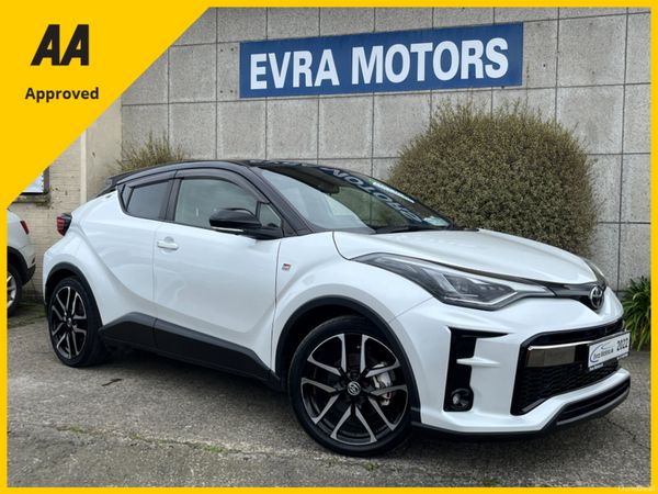 Toyota C-HR SUV, Petrol Hybrid, 2022, White