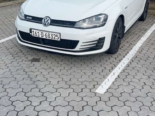 Volkswagen Golf Hatchback, Diesel, 2016, White