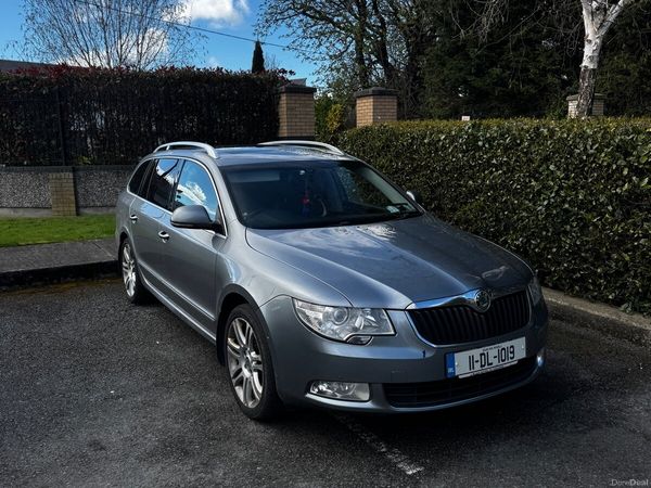 Skoda Superb Estate, Diesel, 2011, Grey