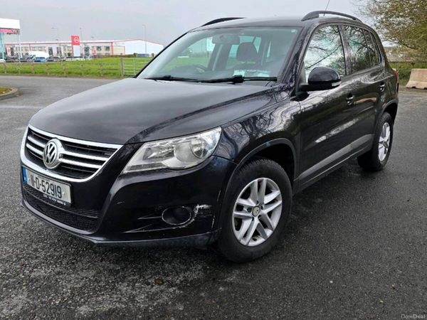 Volkswagen Tiguan SUV, Diesel, 2011, Black