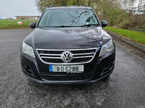 Volkswagen Tiguan SUV, Diesel, 2011, Black