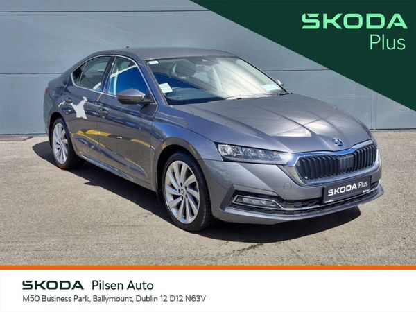 Skoda Octavia Saloon, Petrol, 2023, Grey