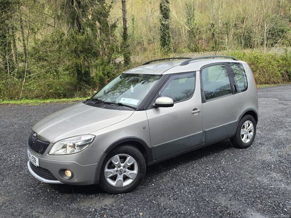 Skoda Roomster MPV, Petrol, 2014, Beige