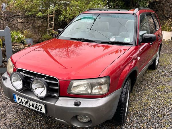 Subaru Forester SUV, Petrol, 2004, Red