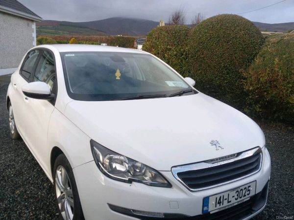 Peugeot 308 Hatchback, Diesel, 2014, White