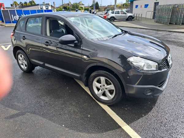 Nissan Qashqai Hatchback, Diesel, 2011, Black