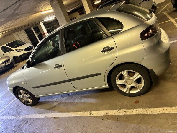 SEAT Ibiza Hatchback, Petrol, 2009, Silver