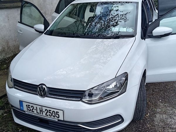 Volkswagen Polo Hatchback, Petrol, 2015, White