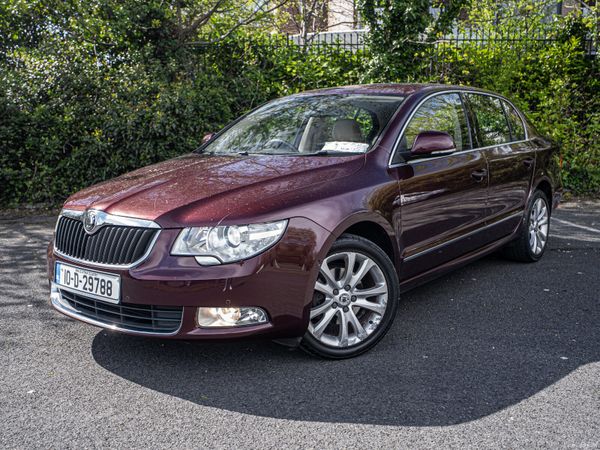 Skoda Superb Saloon, Diesel, 2010, Red